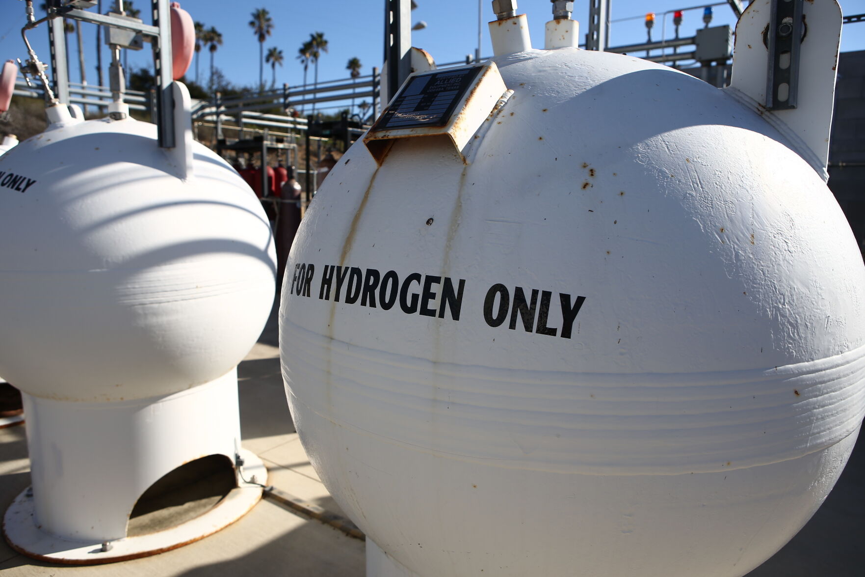 Op-Ed: In global hydrogen race, U.S. needs competitive policies
